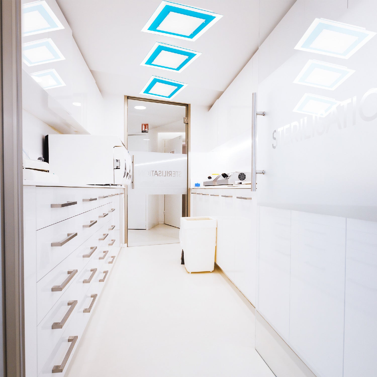 PLAFON LED AMADORA ESTILO MODERNO