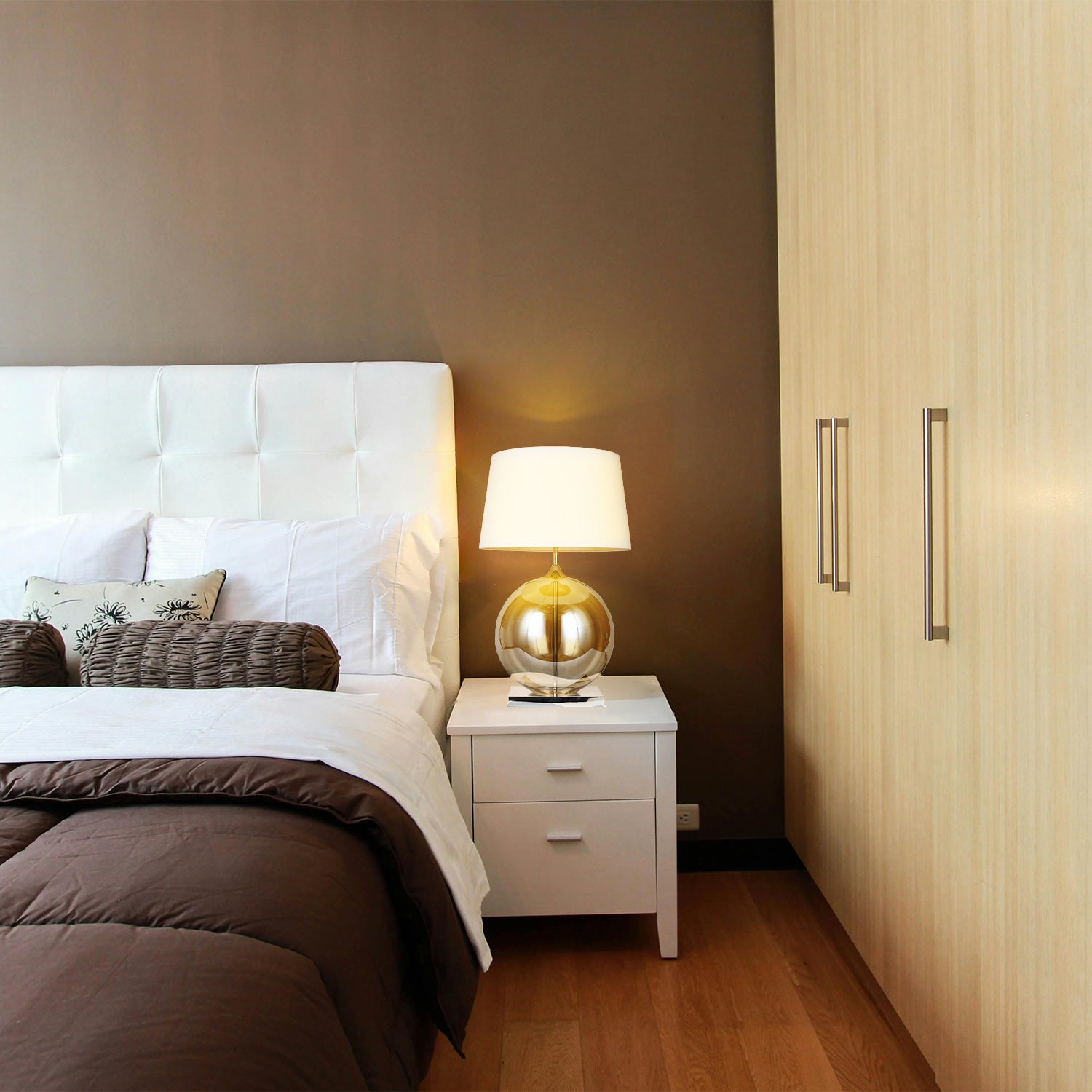 LAMAPARA DE MESA WINNIE MODERNA